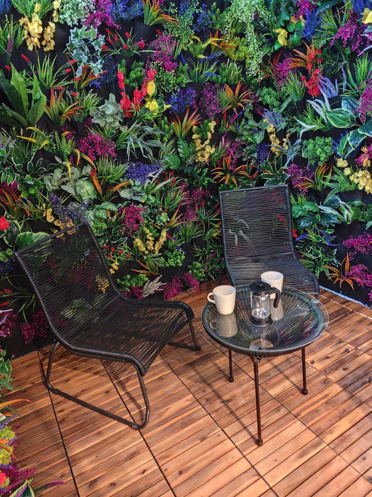 My Secret Garden - With 2 Private Rooms, Separate Baths And Balcony Garden Διαμέρισμα *